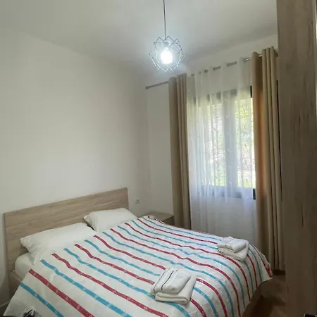 Bujtina Halili Gjinar Appartamento *