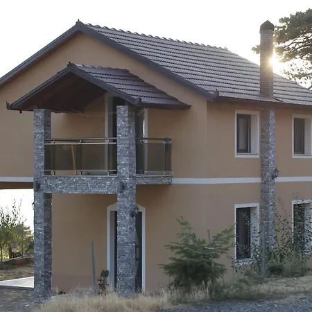 Bujtina Halili Gjinar Apartmán